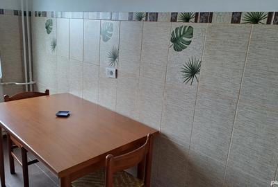 Apartament cu 2 camere decomandat în Colentina