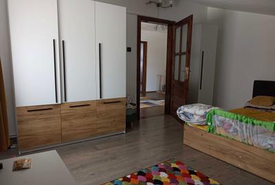 Casă cu 4 camere cu Teren 300 Mp în Central - 5