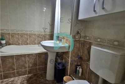 Apartament cu 2 camere semidecomandat, mobilat în Răcădău - 10