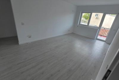 Apartament cu 2 camere decomandat în Giurgiului - 12