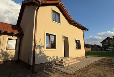 Casă cu 4 camere în Utvin - 3