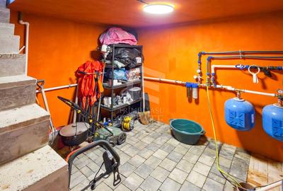 Casă cu 7 camere cu Canalizare în Dragomirești-Deal - 41