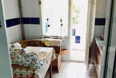 DRISTOR-bloc 1982, 2 camere, decomandate, etaj 3 - 5