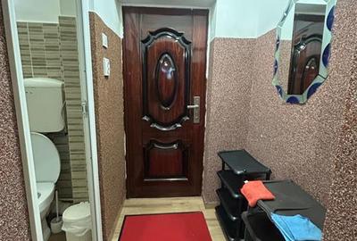 Garsonieră decomandată în Baza 3 - 5