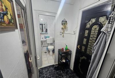 Resita, Garsoniera Mobilata Utilata, Parter, Calea Caransebe - 3