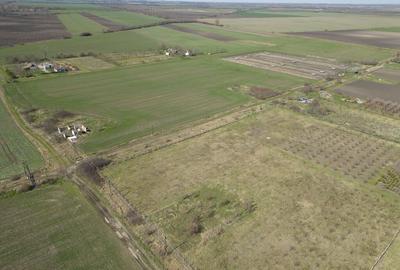 Teren intravilan de 1400 mp in Battonya - 2