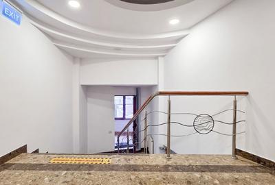 Casă cu 14 camere cu Canalizare în 13 Septembrie - 35