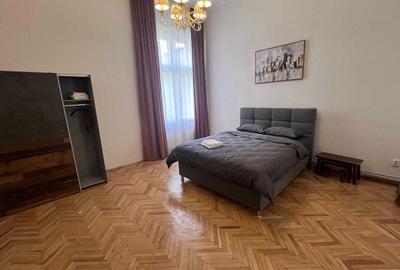 Casă cu 4 camere cu Teren 100 Mp în Central - 6