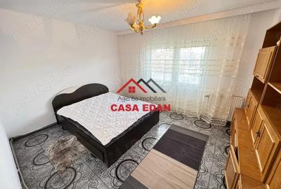 Casă cu 3 camere decomandat în Central - 1