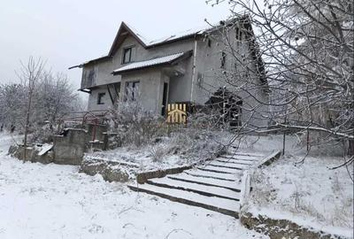 Teren de 4863 mp, în Adâncata - 17