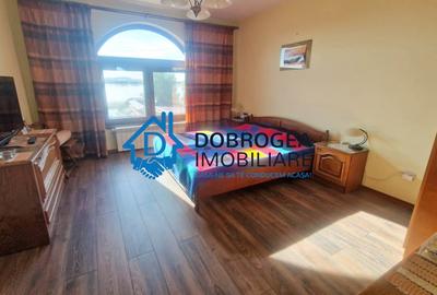 9 MAI - VILA CU VEDERE SI DESCHIDERE   LAC CASLA, PISCINA INTERIOARA - 17