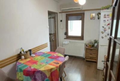 Apartament cu 3 camere decomandat, mobilat în Tomis II