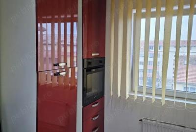 Apartament cu 3 camere decomandat în Girocului - 9