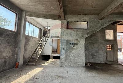 Spațiu comercial, de 650 mp, în Gară - 11