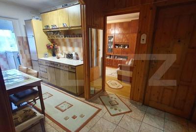 Apartament cu doua camere, bucatarie spatioasa si baie - 4