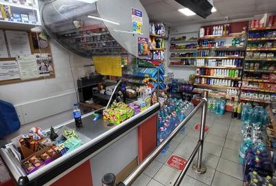 Spațiu comercial, de 90 mp, în Central - 4