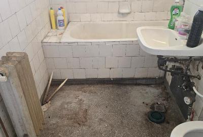 Vand apartament 3 camere decomandat in Deva, Titu Maiorescu, etaj 2 Vand apartament 3 camere decomandat in Deva, Titu Maiorescu, etaj 2 - 12