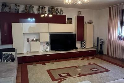 Casă cu 4 camere în Central - 8