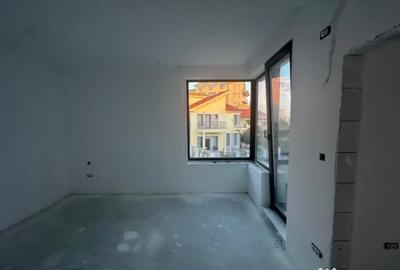 Casă cu 4 camere cu Teren 208 Mp în Central - 11