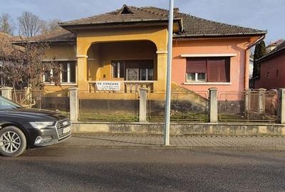Duplex cu 3 camere cu Canalizare în Central - 9