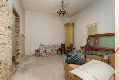 Piata Victoriei Mihalache stradal Corp Casa monument curt... - 6