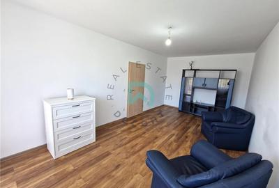 Apartament cu 2 camere decomandat în Tractorul - 2