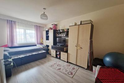 Apartament 2 camere, 48 mp, zona Hotvon - 1