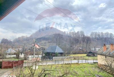 Casă cu 7 camere cu Teren 2104 Mp în Central - 13