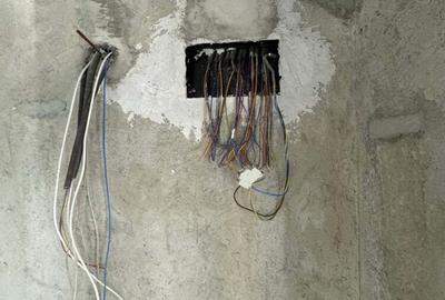 Vand sau schimb casa cu apartament - 4