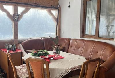 Casă cu 4 camere în Pietroasa - 5