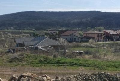 Herneacova-Loc de casa-vedere la lac- 980 mp/1074mp