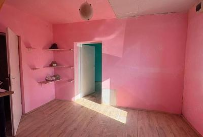 Casă cu Teren 1300 Mp în Urziceni - 1