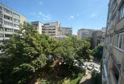 Apartament cu 2 camere decomandat în Calea Victoriei - 2