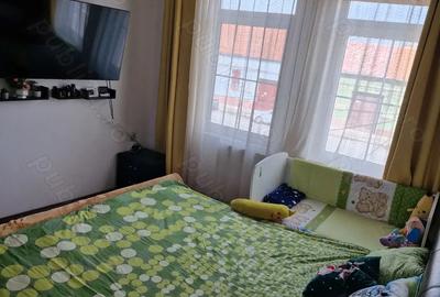 Vand casa 5 camere zona Teiu? - 9