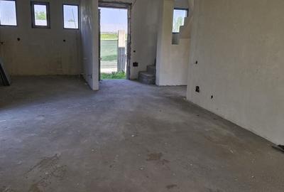 Case de vanzare in Magurele,aproape finalizate,cu toate utilitatile - 8