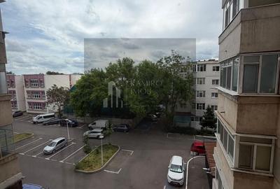 Apartament cu 3 camere decomandat în Călărași - 3