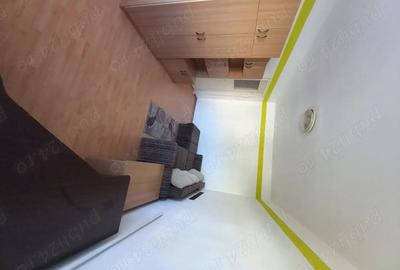 Garsonieră decomandată în Central - 1