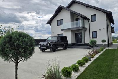 Casă cu 4 camere în Târgu Trotuș - 1