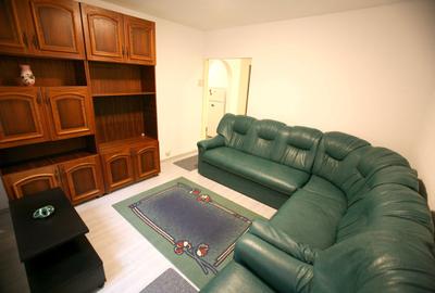 Apartament cu 3 camere decomandat în Olteni - 1