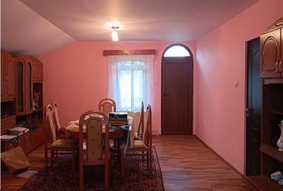 Casă individuală cu 5 camere cu Canalizare în Copou - 9