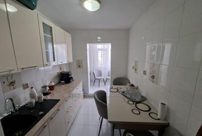Apartament cu 2 camere decomandat, mobilat în Dacia