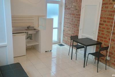 GaraDeNord Plevnei Parter19mp Vespasian25A camera+chicineta+baie Proprietar - 1