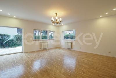 Vila spatioasa cu 6 camere si 500mp teren - 2