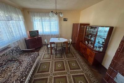 Casă cu 3 camere cu Teren 2155 Mp în Obreja - 2