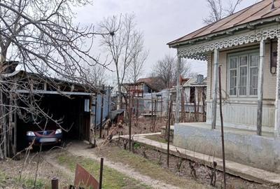 Casă individuală cu 6 camere cu Teren 2000 Mp în Pechea - 1