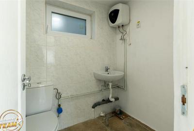 Casa cu spatiu comercial recomandat: locuinta si afacere:Cen - 7