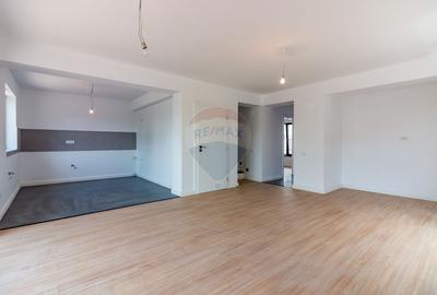 Vila 6 camere | curte generoasa | Tunari - Nord - 8