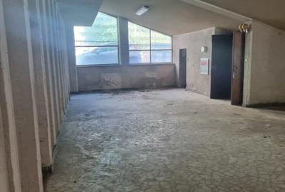 Spațiu comercial, de 400 mp, în Central - 1