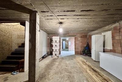 Casa semifinisata , Strejnicu - 20