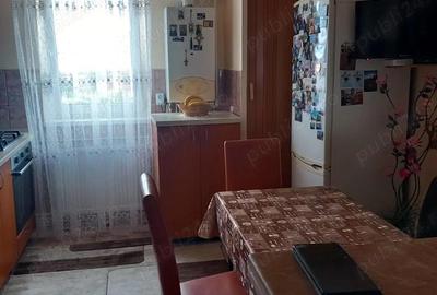 Apartament de vanzare - 3